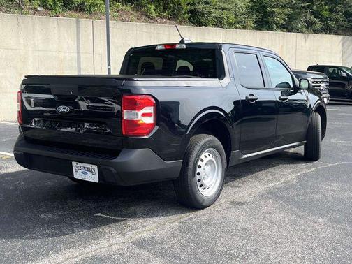 Shadow Black 2025 Ford Maverick XL