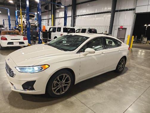 2020 Ford Fusion SEL