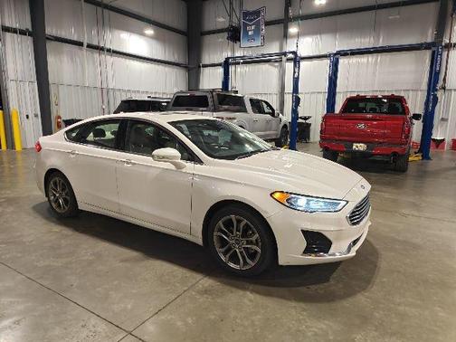 2020 Ford Fusion SEL