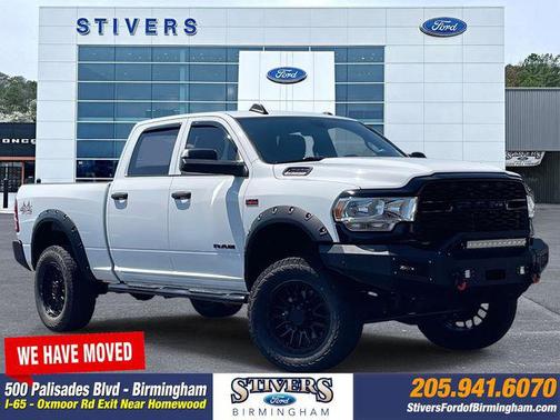 2022 RAM 2500 Tradesman Crew Cab 4x4 6'4' Box