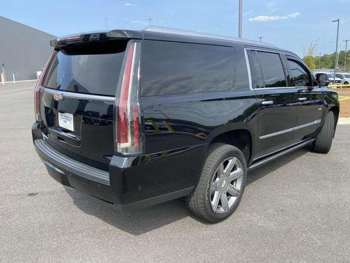 2019 Cadillac Escalade ESV Premium Luxury