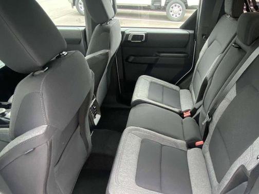 Oxford White 2025 Ford Bronco Base