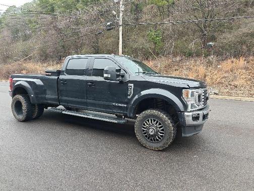 2022 Ford F-450 Lariat