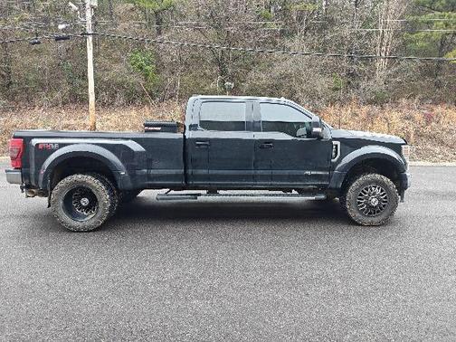 2022 Ford F-450 Lariat