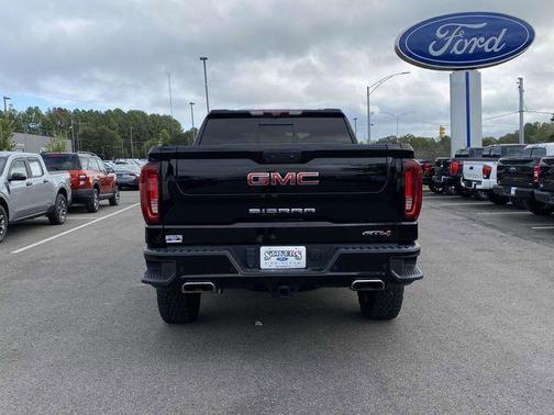 2022 GMC Sierra 1500 AT4