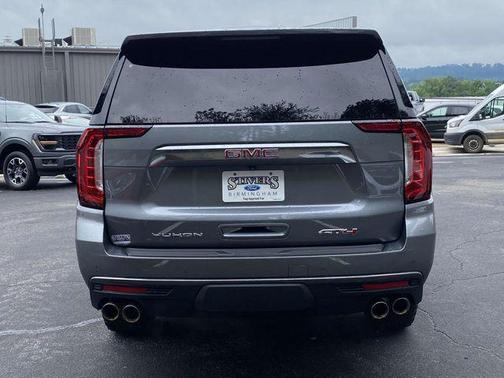 2022 GMC Yukon 4WD AT4