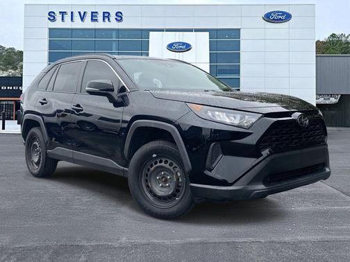 2020 Toyota RAV4 LE