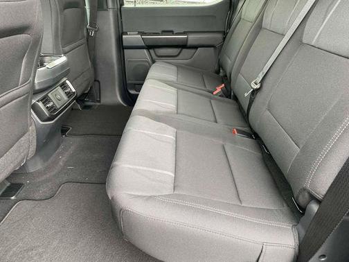 Avalanche 2026 Ford F-150 STX
