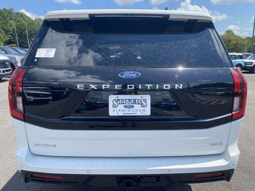 2025 Ford Expedition Max Active 4x2