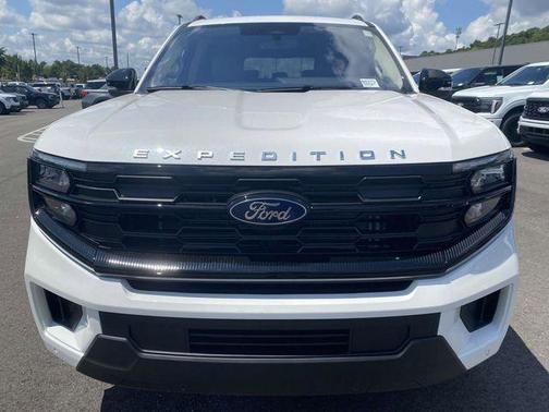 2025 Ford Expedition Max Active 4x2