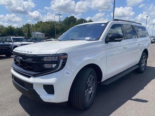 2025 Ford Expedition Max Active 4x2