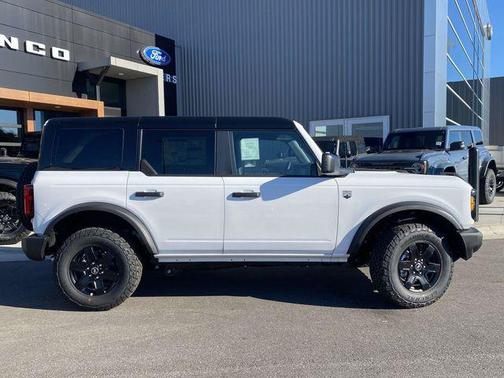Oxford White 2026 Ford Bronco Big Bend