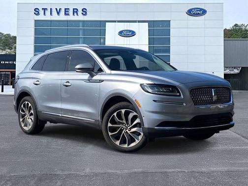 Silver Radiance Metallic Clearcoat 2023 Lincoln Nautilus Reserve