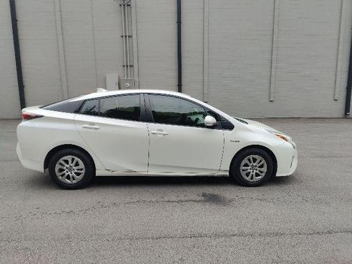 2017 Toyota Prius Four