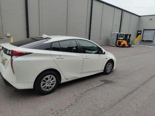 2017 Toyota Prius Four