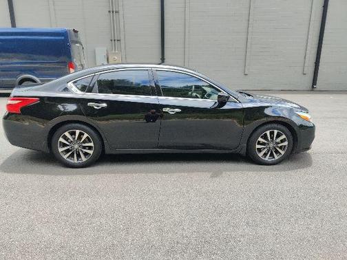 2017 Nissan Altima 2.5 SV