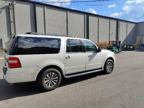 2017 Ford Expedition EL XLT