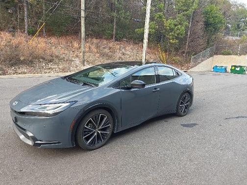 2025 Toyota Prius XLE