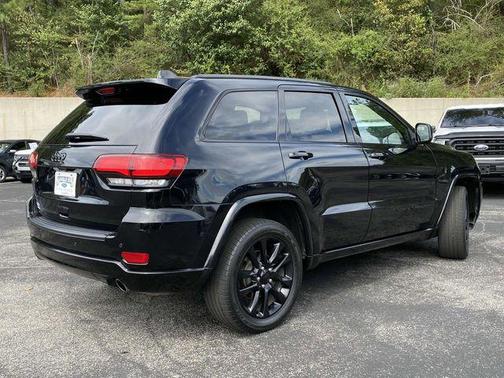 2020 Jeep Grand Cherokee Altitude