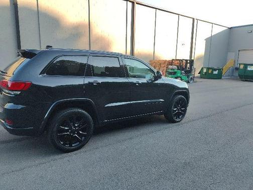 2020 Jeep Grand Cherokee Altitude