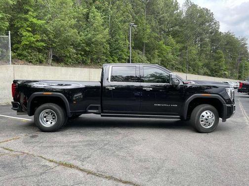 2024 GMC Sierra 3500 Denali
