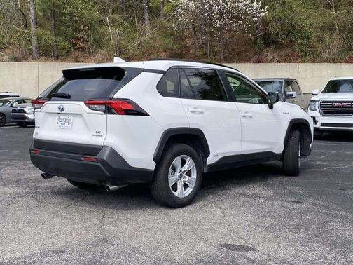 2020 Toyota RAV4 Hybrid SE