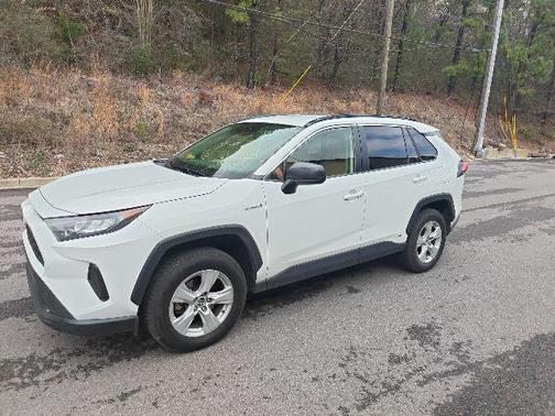 2020 Toyota RAV4 Hybrid SE
