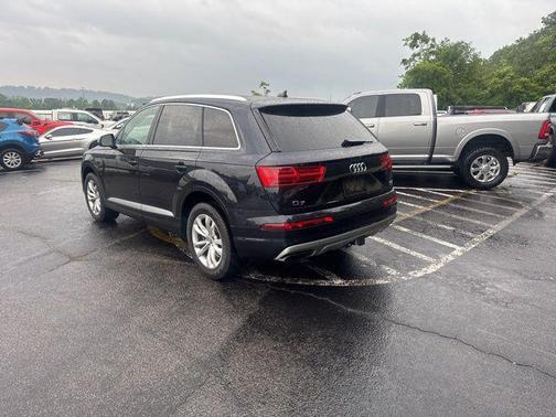 Ink Blue 2018 Audi Q7 3.0T Premium Plus