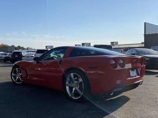 2005 Chevrolet Corvette Base