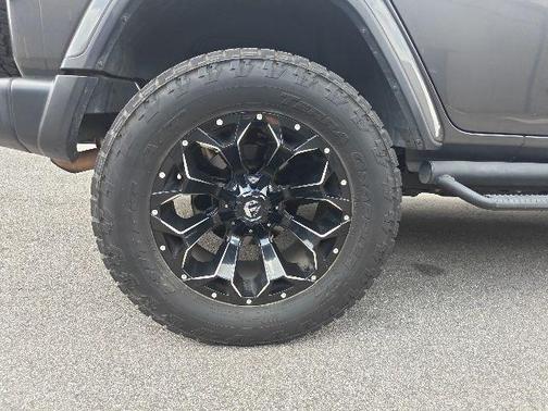 Granite Crystal Metallic Clearcoat 2018 Jeep Wrangler Unlimited Sahara
