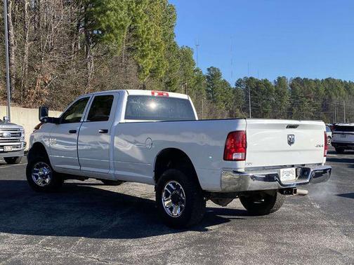 2017 RAM 2500 Tradesman Crew Cab 4x4 8' Box