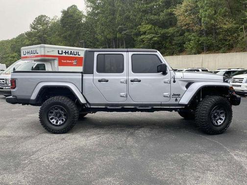 2021 Jeep Gladiator Willys 4x4