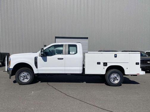 2025 Ford F-250 XL