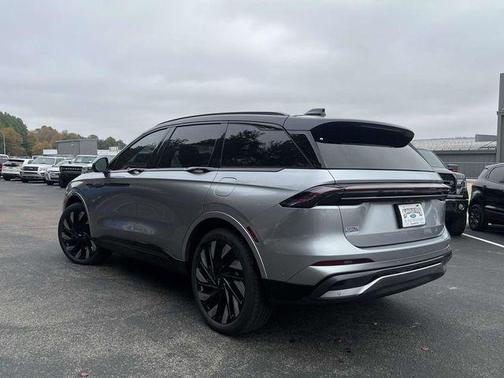 2024 Lincoln Nautilus Reserve