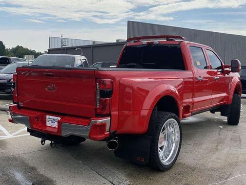 2023 Ford F-450 Lariat