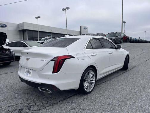 2023 Cadillac CT4 Premium Luxury