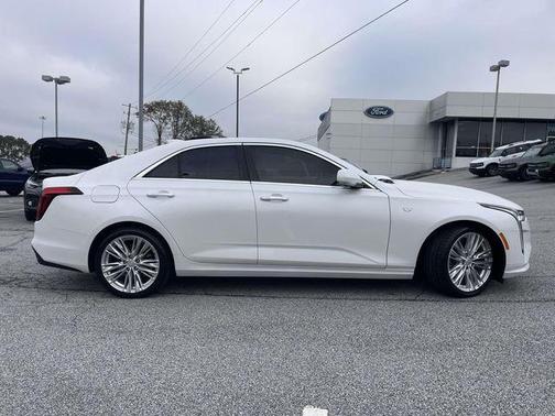 2023 Cadillac CT4 Premium Luxury