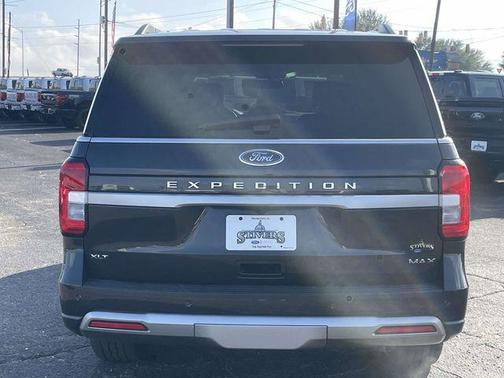 2022 Ford Expedition Max XLT