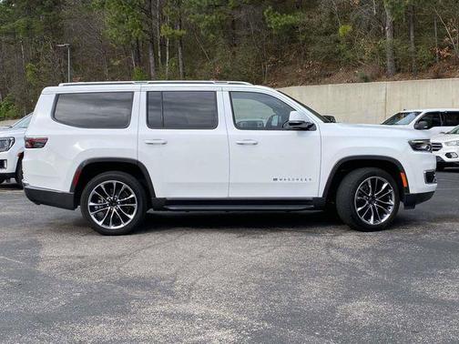 2022 Jeep Wagoneer Series II 4x4