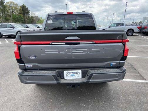2025 Ford F-150 Lightning Platinum