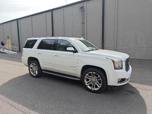 Summit White 2018 GMC Yukon SLT