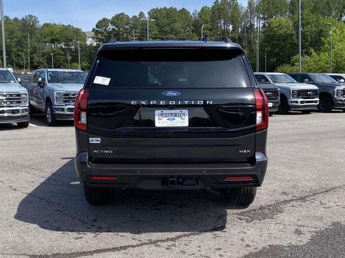 Dark Matter Gray Metallic 2026 Ford Expedition Max Active 4x2
