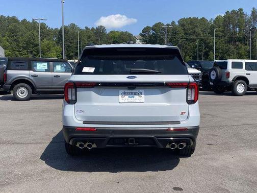 Space White Metallic 2026 Ford Explorer ST