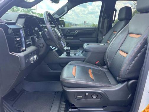 2022 GMC Sierra 1500 AT4