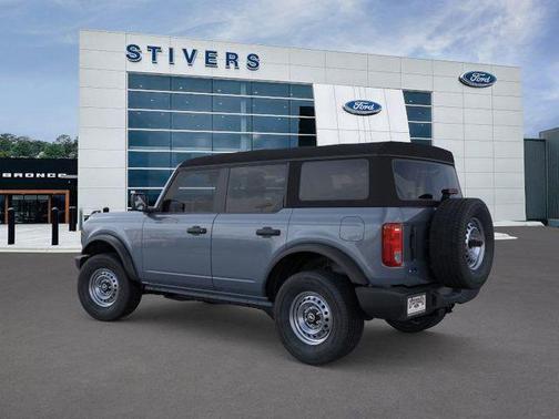 2025 Ford Bronco Base