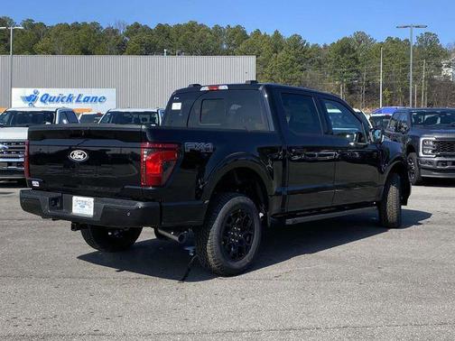 Agate Black Metallic 2026 Ford F-150 XLT