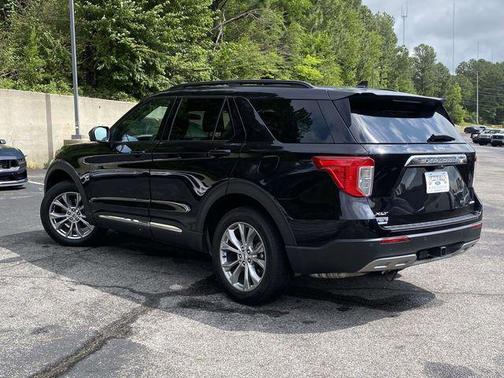 Agate Black Metallic 2024 Ford Explorer XLT