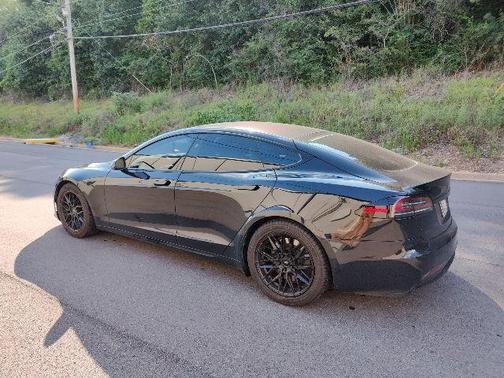 2023 Tesla Model S Base