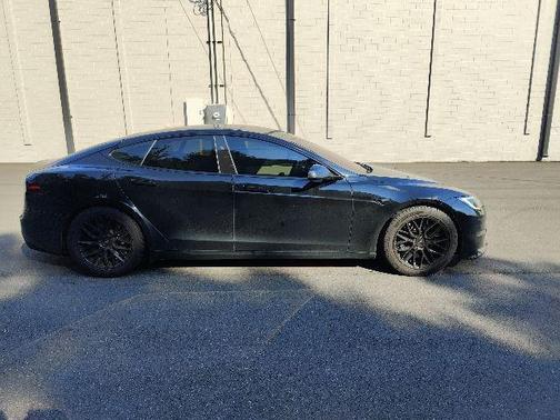 2023 Tesla Model S Base