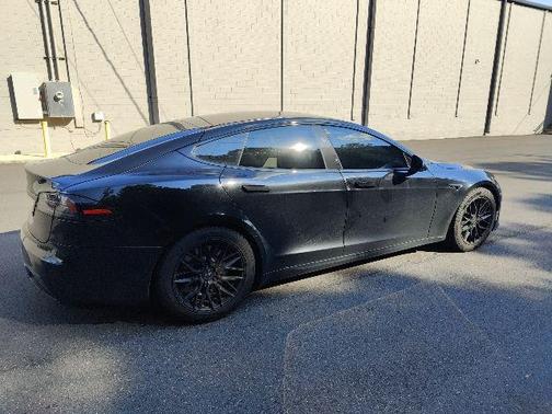 2023 Tesla Model S Base
